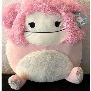 Brina the Bigfoot squishmallow